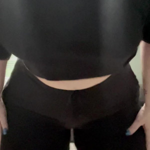 Video by therealvixenval published on April 13,2023 05:50:00 - BestThots