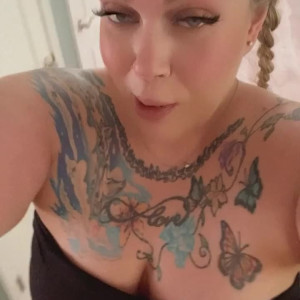 Video by therealvixenval published on April 9,2023 10:50:00 - BestThots