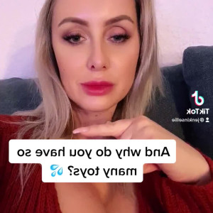 hotsluttymilf #5017370